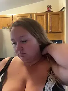 GianaBravo – webcam model profile photo Image 11