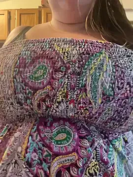 GianaBravo – webcam model profile photo Image 3