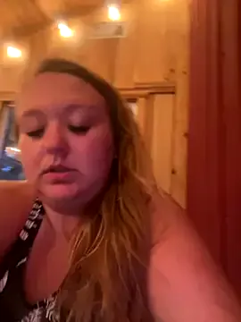 GianaBravo – webcam model profile photo Image 8