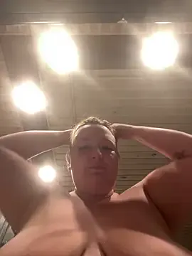 GianaBravo – webcam model profile photo Image 9