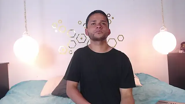 KarimeHills – webcam model profile photo Image 11