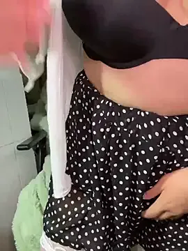 CassieGil – webcam model profile photo Image 11