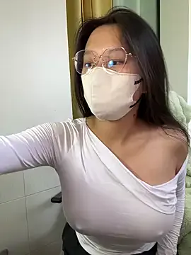 CassieGil – webcam model profile photo Image 12