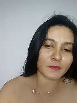 FitnessBunny – webcam model profile photo Image 4