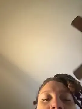 milaivanova – webcam model profile photo Image 11