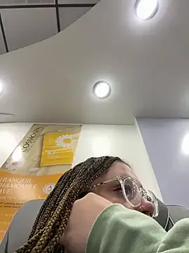 milaivanova – webcam model profile photo Image 3