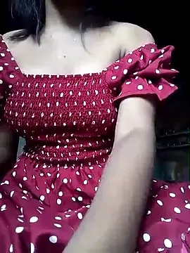 EvaAmanti – webcam model profile photo Image 5