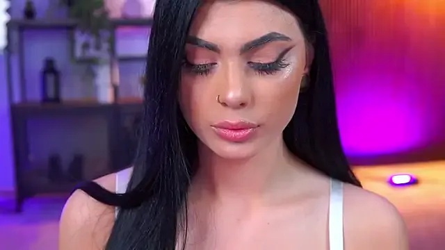 ReginaRosetti – webcam model profile photo Image 13