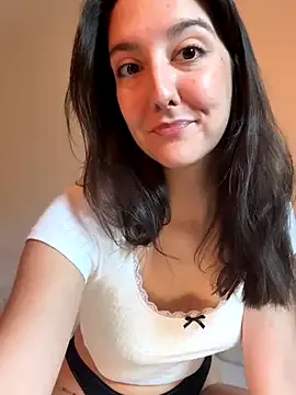 KataKovalenko – webcam model profile photo Image 4