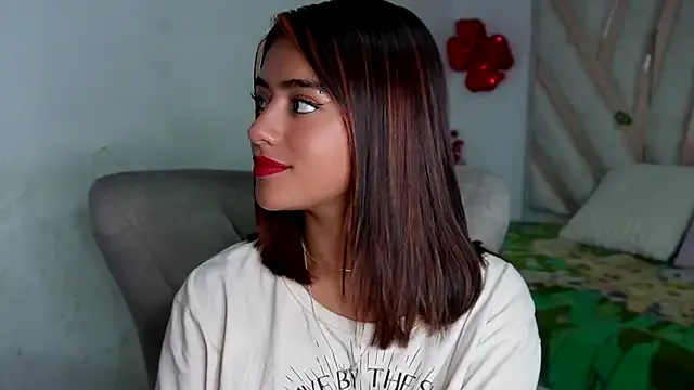 ZoeMurphy – webcam model profile photo Image 12