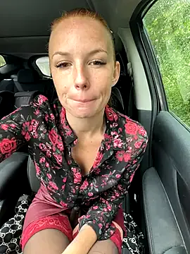PaulinaSwift – webcam model profile photo Image 19