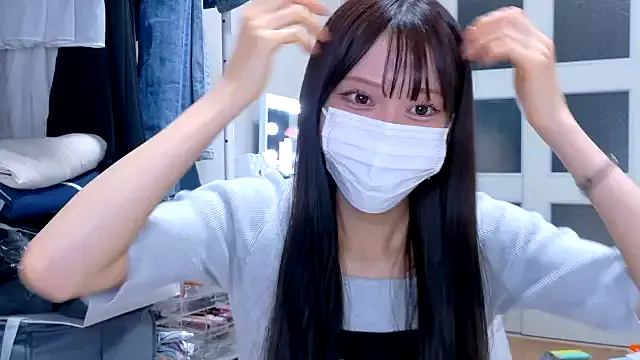 ilona_curly – webcam model profile photo Image 12