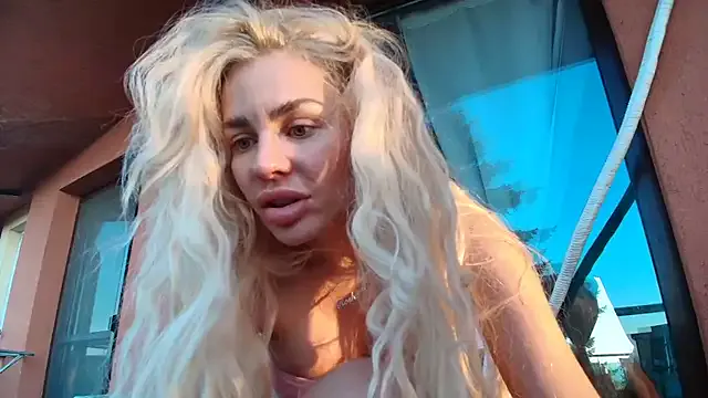 juicydollxo – webcam model profile photo Image 12