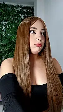 SophieMaeve – webcam model profile photo Image 6