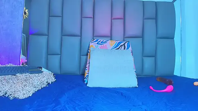 Evelin_Lombardi – webcam model profile photo Image 9