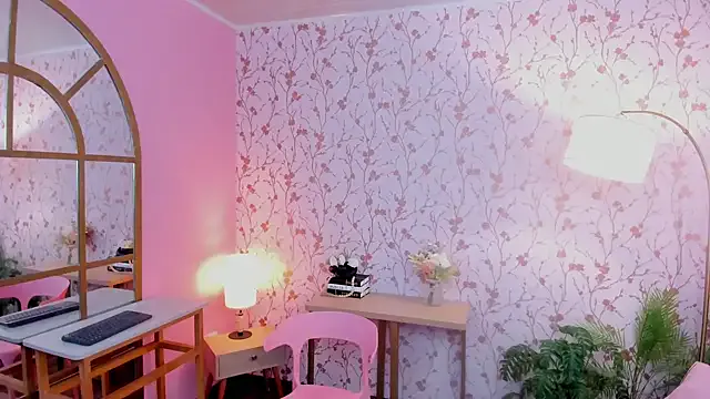 roxy_hell Image 3