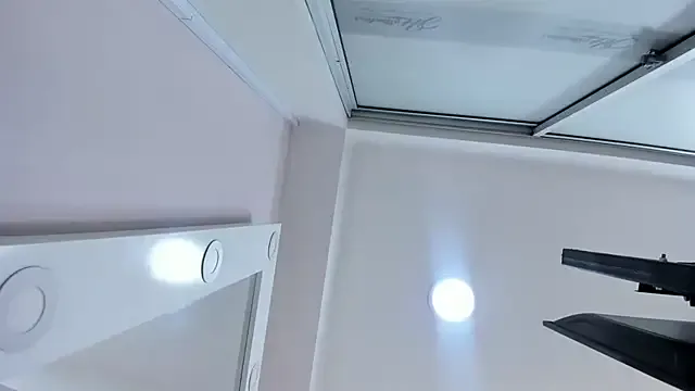 shhdana – webcam model profile photo Image 19