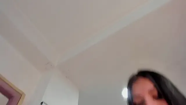 shhdana – webcam model profile photo Image 7