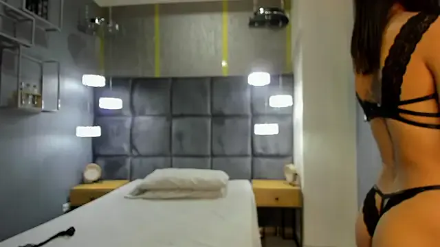 shhdana – webcam model profile photo Image 9