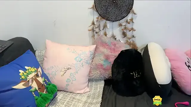 KarolBrand – webcam model profile photo Image 7