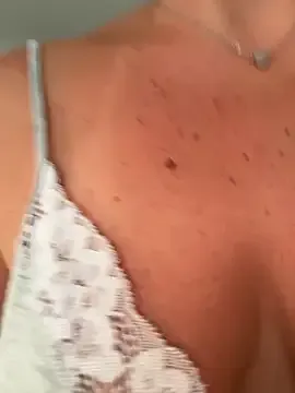 JadeMartinelli – webcam model profile photo Image 6