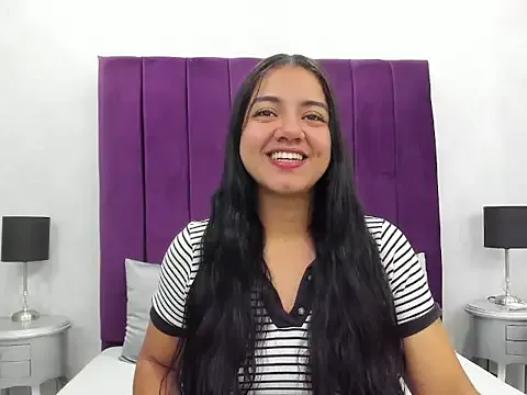 HanaSong – webcam model profile photo Image 3