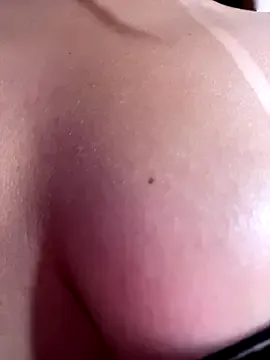 Samantha_e2 – webcam model profile photo Image 7