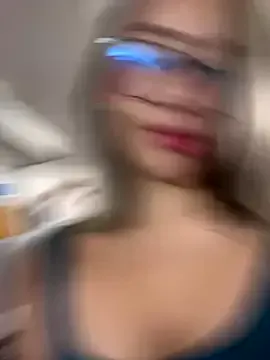 Live with Akane_xxx_69 on FliCam Image 4