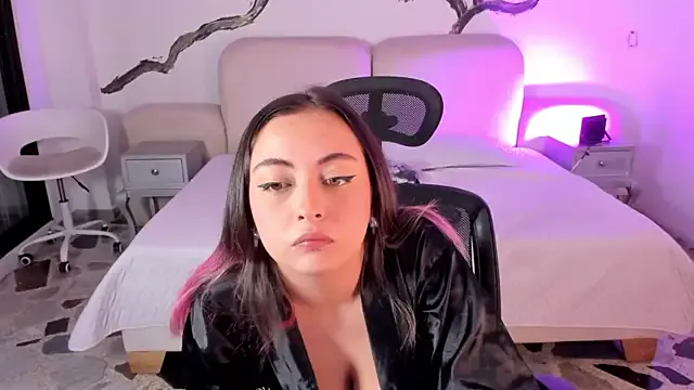 AngelicaWalton – webcam model profile photo Image 4