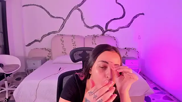 AngelicaWalton – webcam model profile photo Image 6