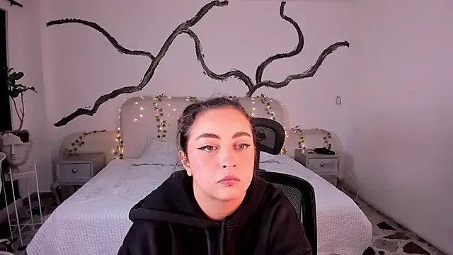 AngelicaWalton – webcam model profile photo Image 9