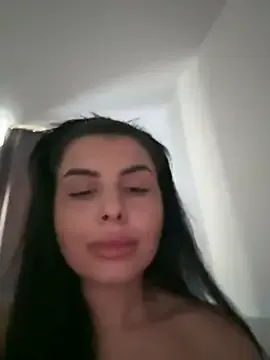 Pretty_anniee – webcam model profile photo Image 2