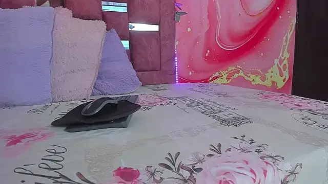 AntonellaRodman – webcam model profile photo Image 19