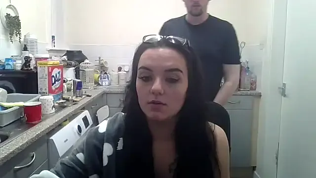 LauraFord – webcam model profile photo Image 4
