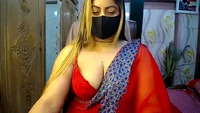 TeenieMarie – webcam model profile photo Image 12