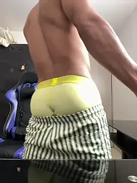 AvaMaddisson – webcam model profile photo Image 9