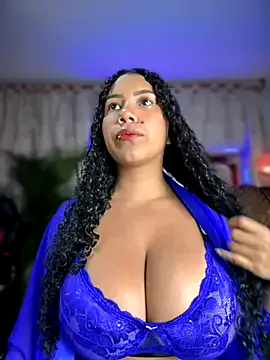 Holly-Glamour – webcam model profile photo Image 4