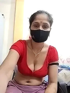 Isabella_69 – webcam model profile photo Image 2