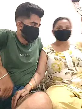 AudreySpanksFuck- – webcam model profile photo Image 3