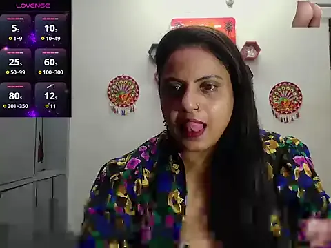 SandiSquirts – webcam model profile photo Image 4