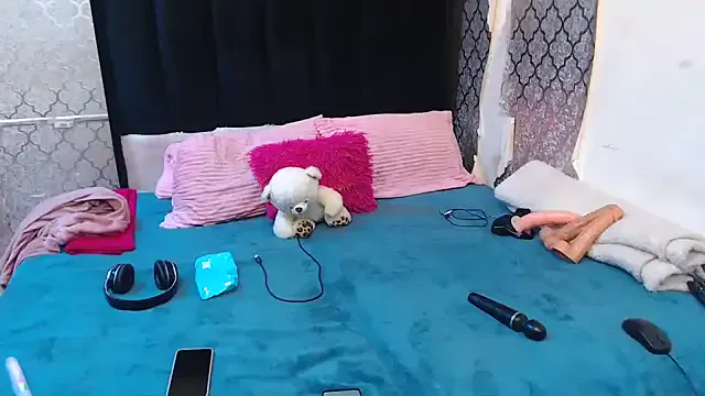 Live with ZoeMurphy on FliCam Image 15