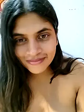 LennaVoss – webcam model profile photo Image 5