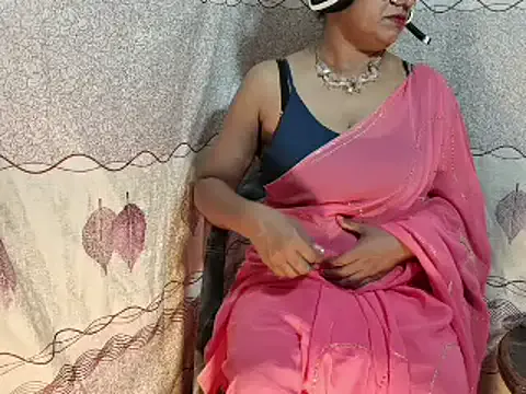 FirstTimePam – webcam model profile photo Image 17