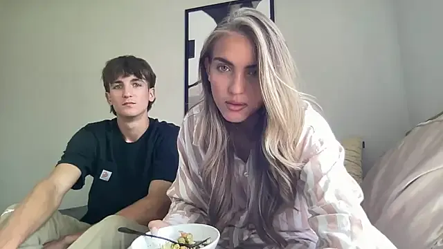 ElaraMorel – webcam model profile photo Image 2