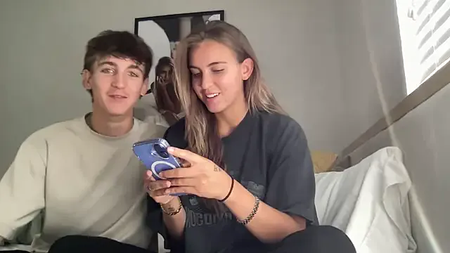 ElaraMorel – webcam model profile photo Image 3