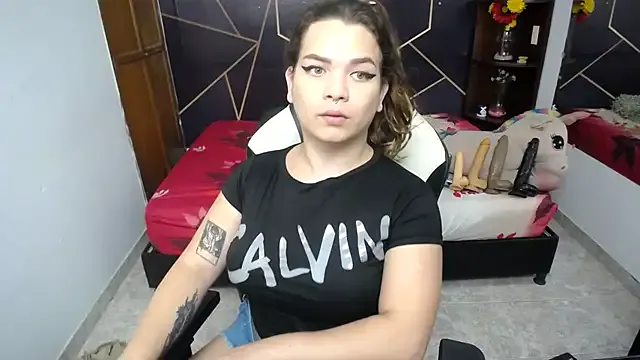 ChloeDevine – webcam model profile photo Image 14