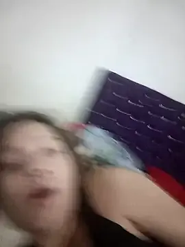 ChloeDevine – webcam model profile photo Image 15