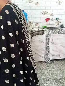 CelineReys – webcam model profile photo Image 17