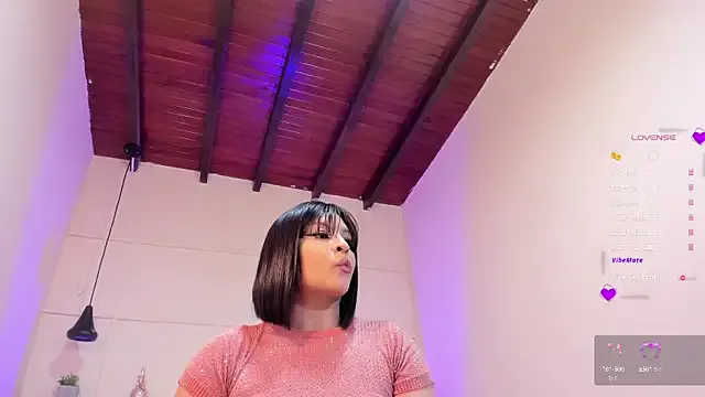 KarinaSanz – webcam model profile photo Image 6