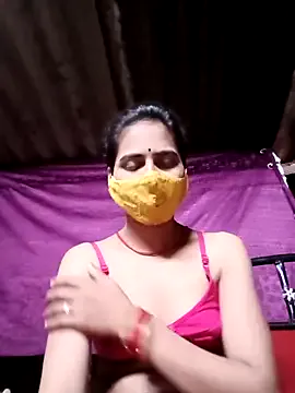 Lawrenhils – webcam model profile photo Image 11